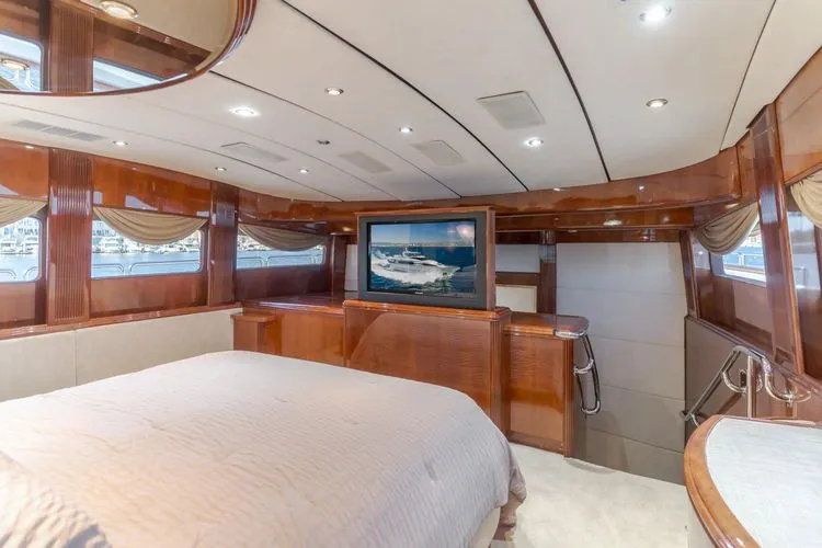 Slide: The Image of 2002 Destiny 104 Raised Pilothouse - Image 39 - 39