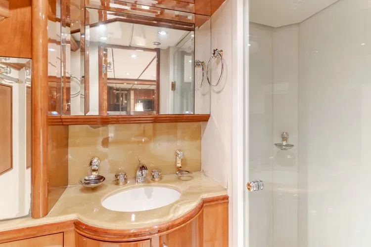 Slide: The Image of 2002 Destiny 104 Raised Pilothouse - Image 54 - 54