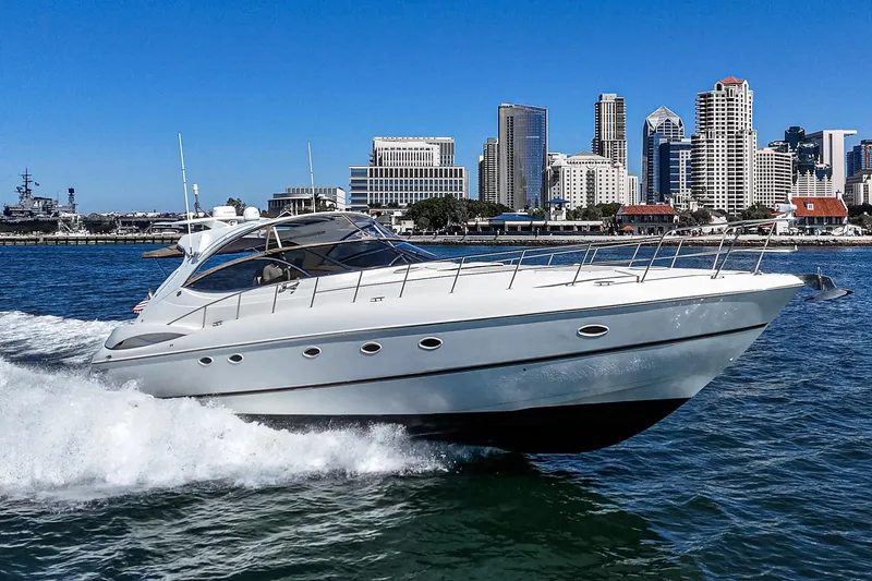 The Image of Cruisers 540 Express 2004 - undefined