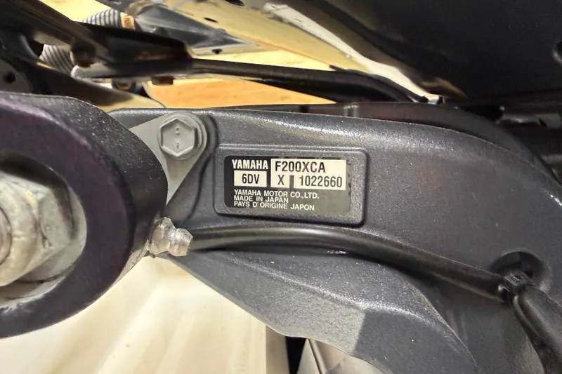 Slide: The Image of Yamaha F200XCA engine on 2022 Parker 2501 Center Console boat. - 22