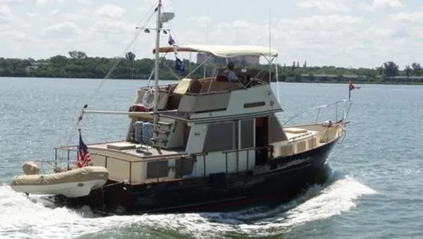 Slide: The Image of Island Gypsy K&H Double Cabin Trawler 1981 - 3