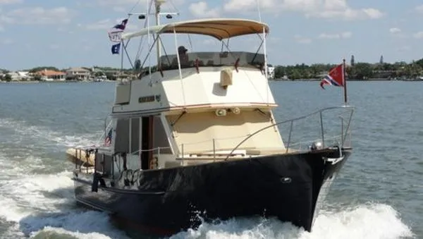 Slide: The Image of Island Gypsy K&H Double Cabin Trawler 1981 - 4