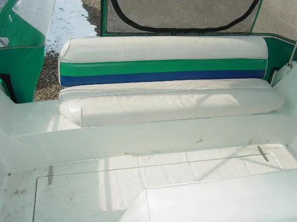 Slide: The Image of Rinker 260 Fiesta Vee 1992 - 5