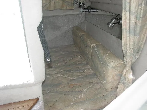Slide: The Image of Rinker 260 Fiesta Vee 1992 - 7