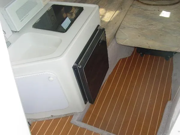 Slide: The Image of Rinker 260 Fiesta Vee 1992 - 9