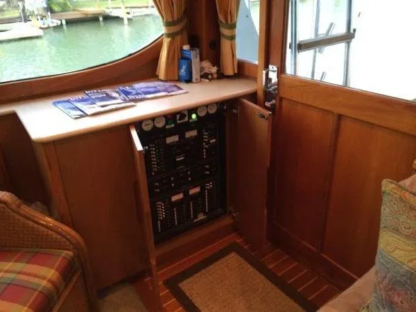 Slide: The Image of Sea Island Custom Carolina 58 Convertible 2002 - 5