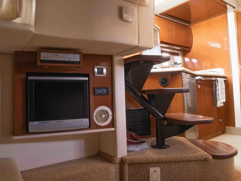 Slide: The Image of Sea Ray 380 Sundancer 2008 - 23