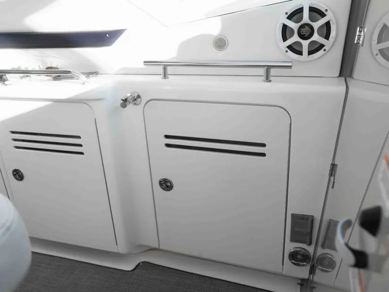 Slide: The Image of Sea Ray 380 Sundancer 2008 - 32