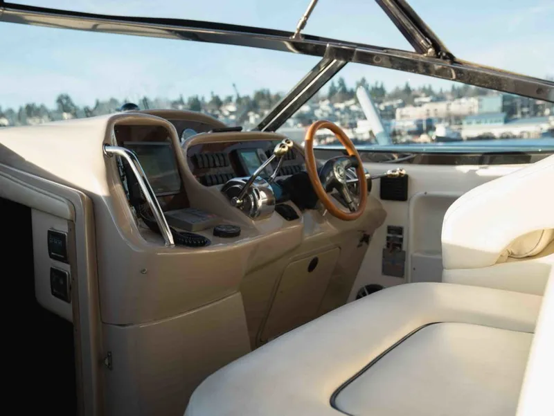 Slide: The Image of Sea Ray 360 Sundancer 2004 - 13