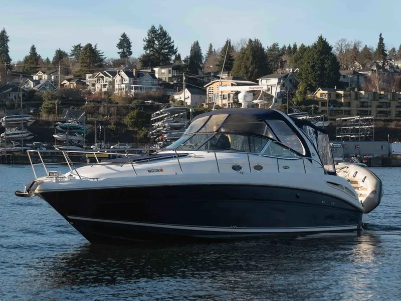 Slide: The Image of Sea Ray 360 Sundancer 2004 - 3