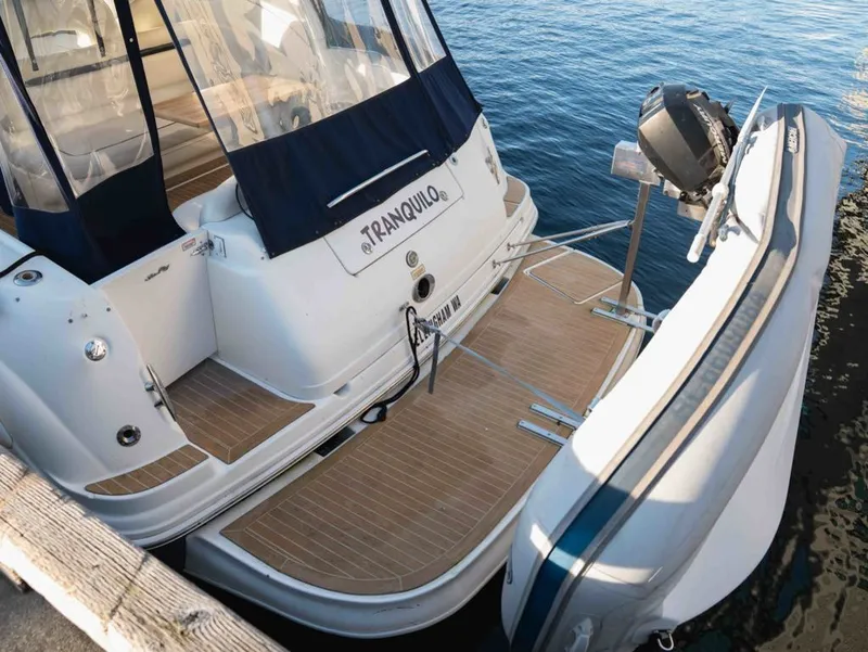 Slide: The Image of Sea Ray 360 Sundancer 2004 - 8