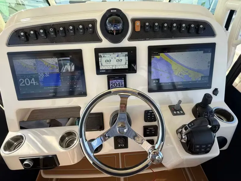 Slide: The Image of Grady-White Canyon 336 2020 - 12