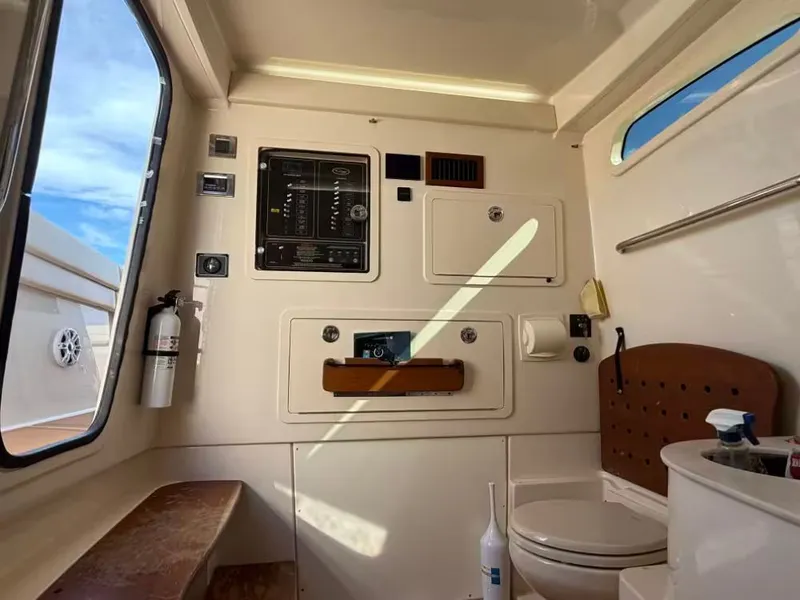 Slide: The Image of Grady-White Canyon 336 2020 - 18