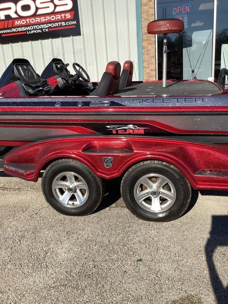 Slide: The Image of Skeeter FX21 2018 - 20