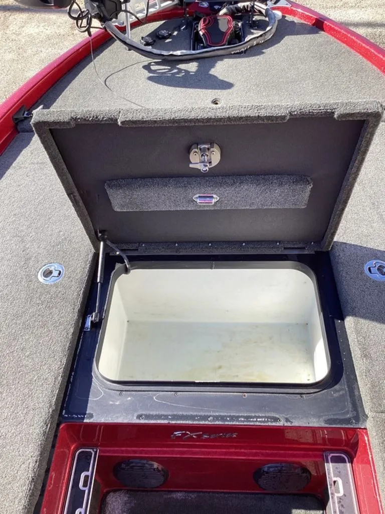 Slide: The Image of Skeeter FX21 2018 - 38