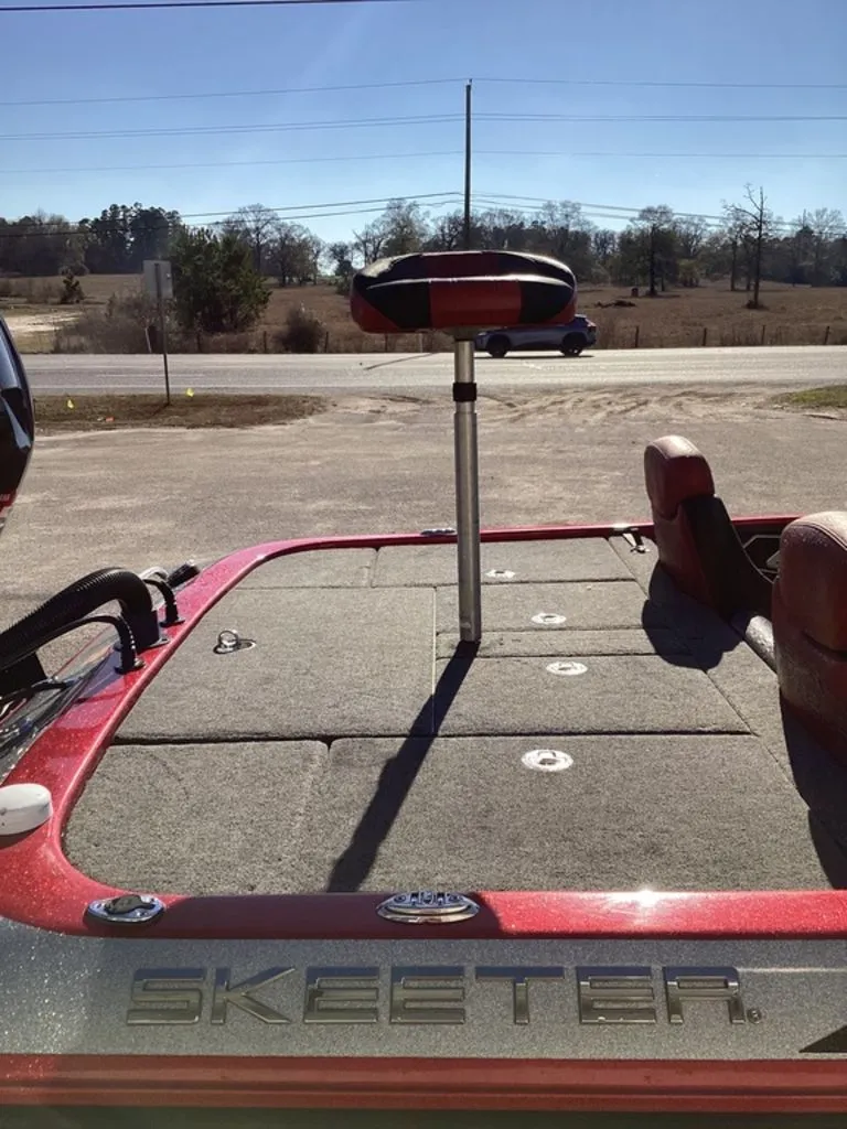 Slide: The Image of Skeeter FX21 2018 - 6