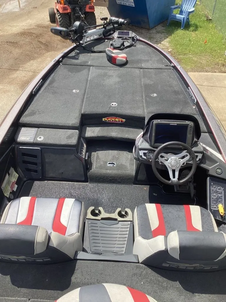 Slide: The Image of Skeeter FX21 2018 - 65