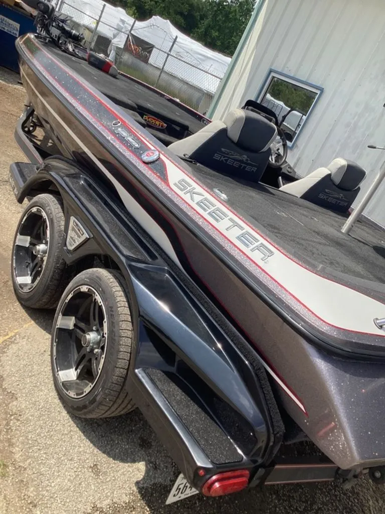 Slide: The Image of Skeeter FX21 2018 - 66