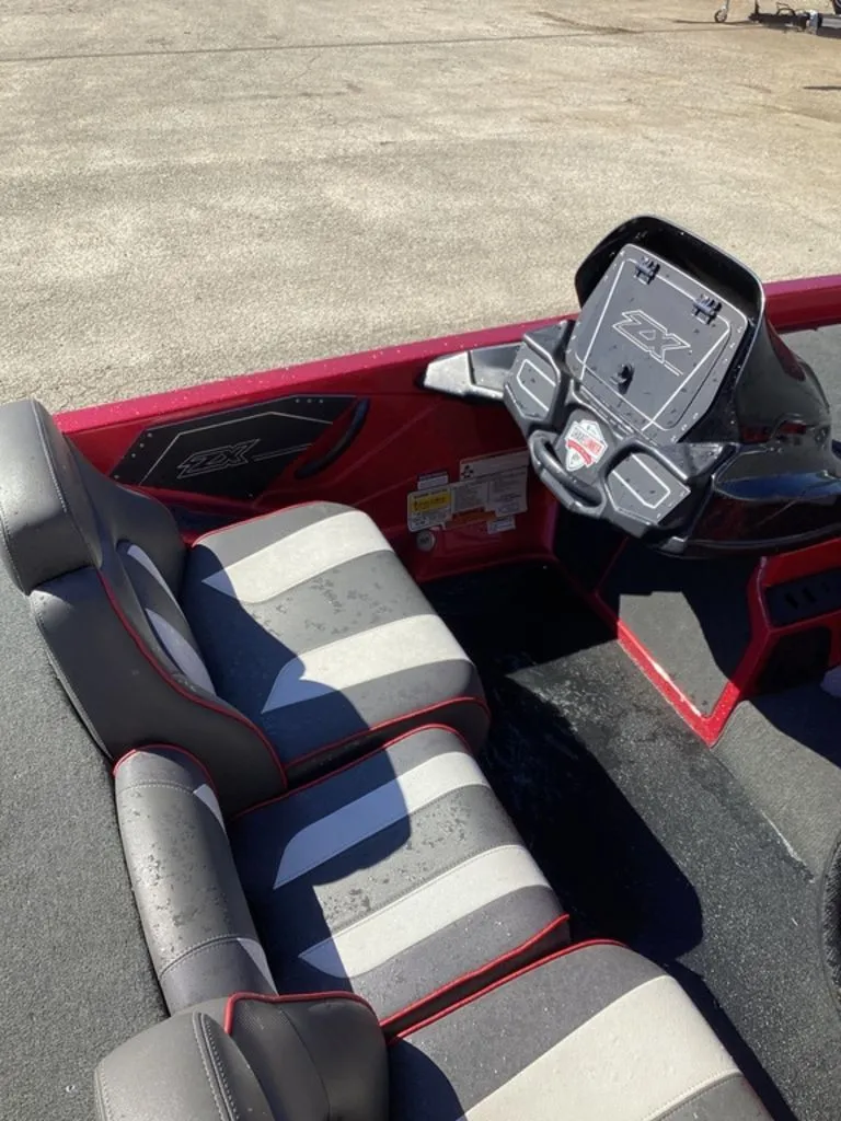 Slide: The Image of Skeeter ZX250 2019 - 7