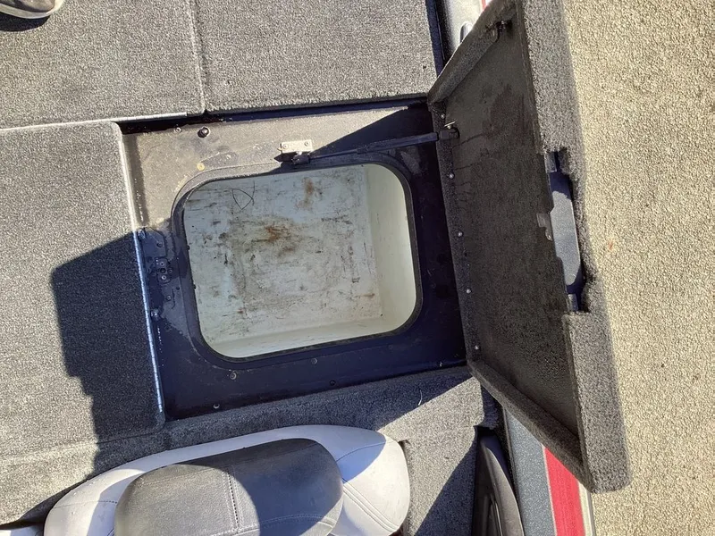 Slide: The Image of Skeeter 20i 2008 - 18