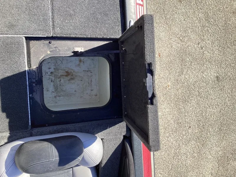 Slide: The Image of Skeeter 20i 2008 - 19