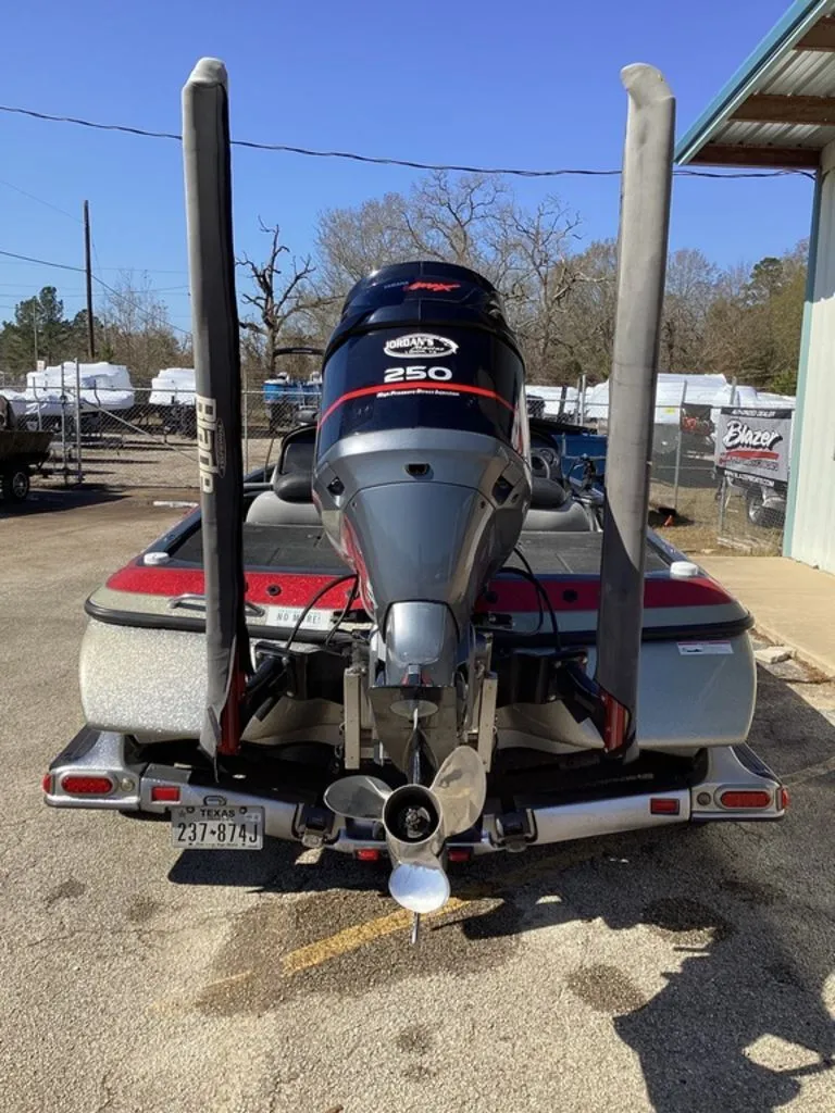 Slide: The Image of Skeeter 20i 2008 - 3