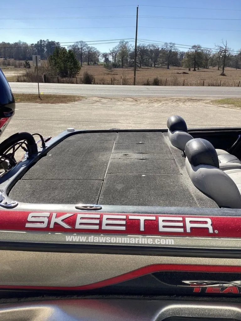 Slide: The Image of Skeeter 20i 2008 - 5