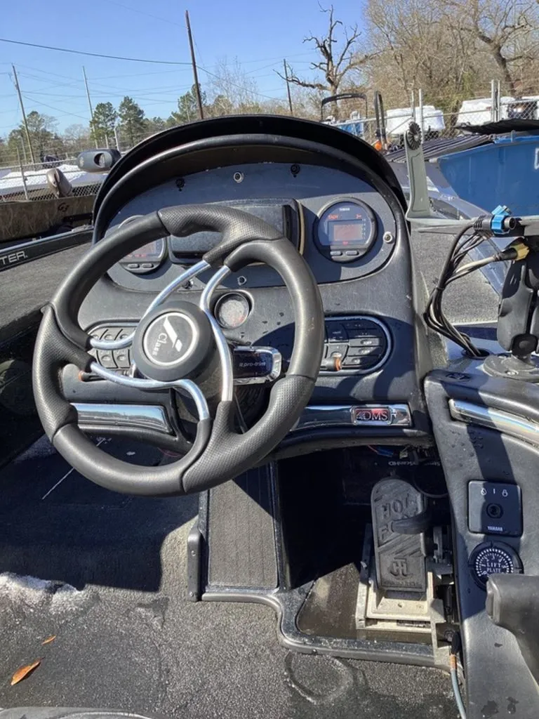 Slide: The Image of Skeeter 20i 2008 - 8