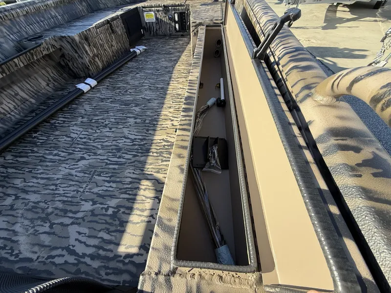 Slide: The Image of Excel Shallow Water F4 1754-5000 ENGINE 2026 - 6