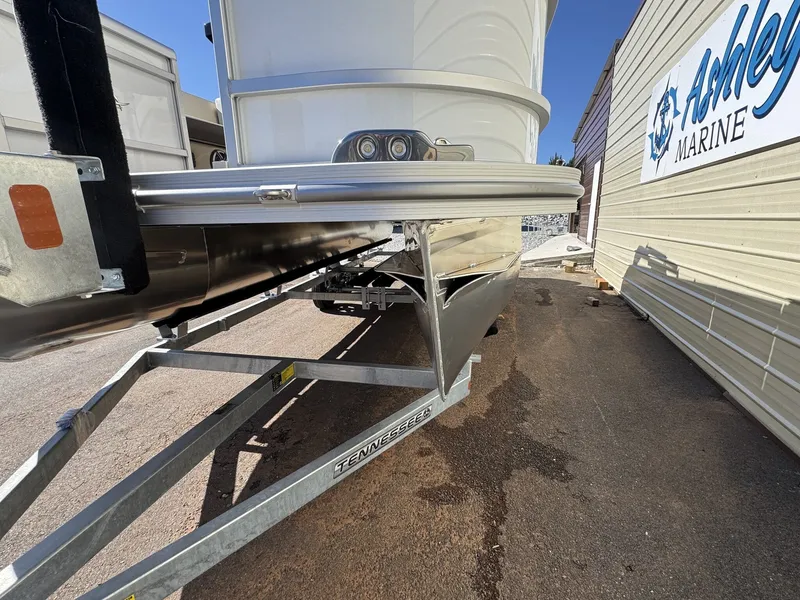 Slide: The Image of SunCatcher Select Series 22RC-YAMAHA VF115 SHO 2026 - 8