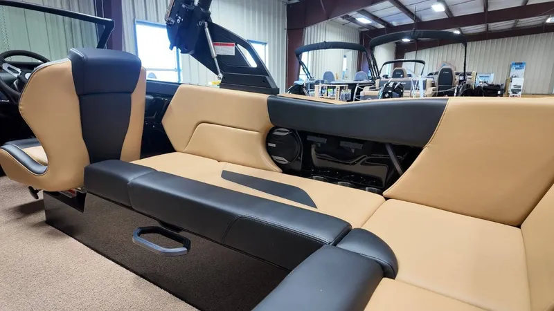 Slide: The Image of MasterCraft NXT23 2026 - 37