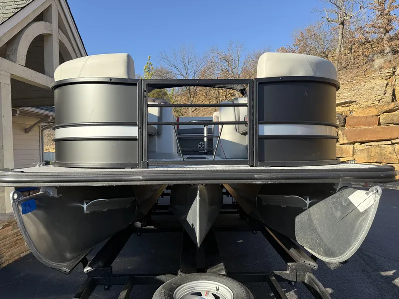 Slide: The Image of Sylvan Mirage X5 Dlz Bar 2026 - 11