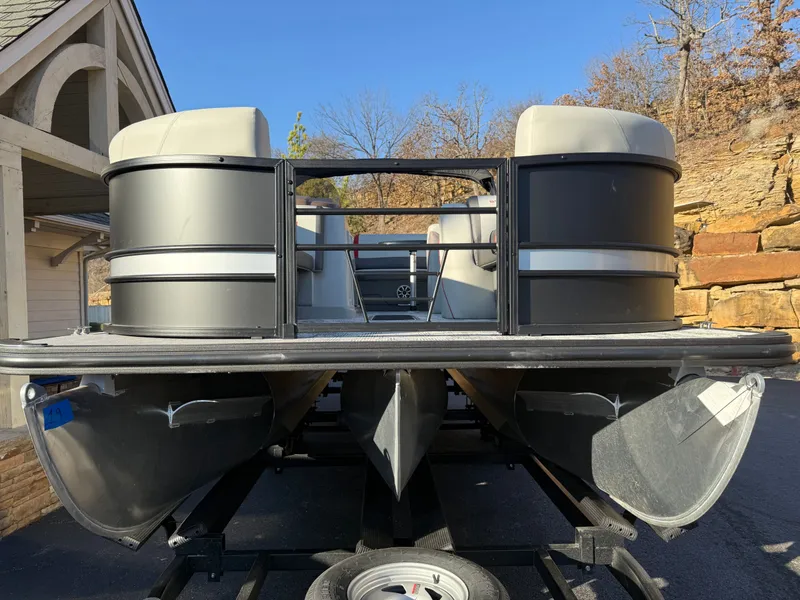 Slide: The Image of Sylvan Mirage X5 Dlz Bar 2026 - 26