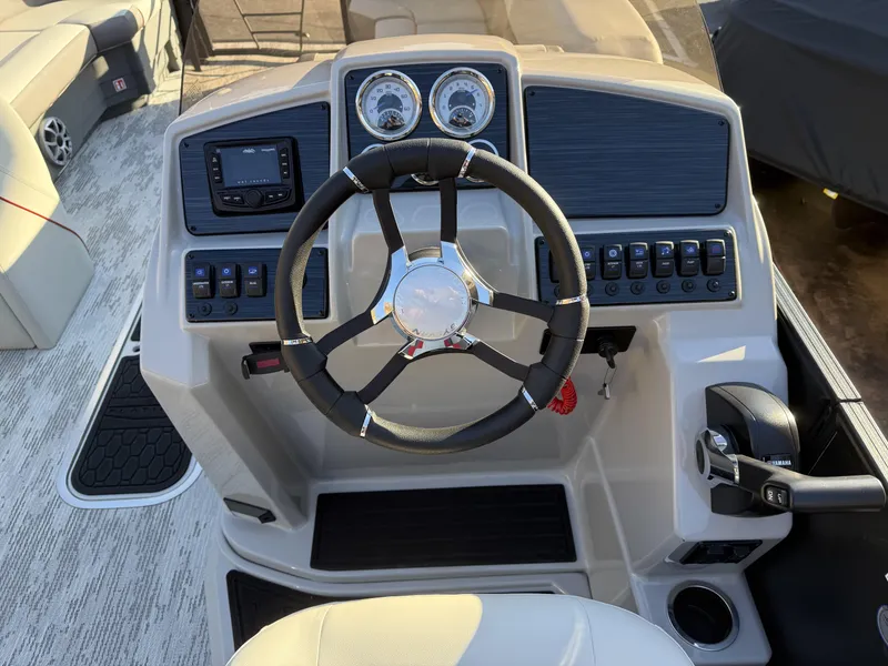 Slide: The Image of Sylvan Mirage X5 Dlz Bar 2026 - 6