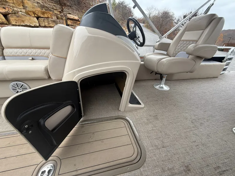 Slide: The Image of Ranger RP223 FC 2021 - 33