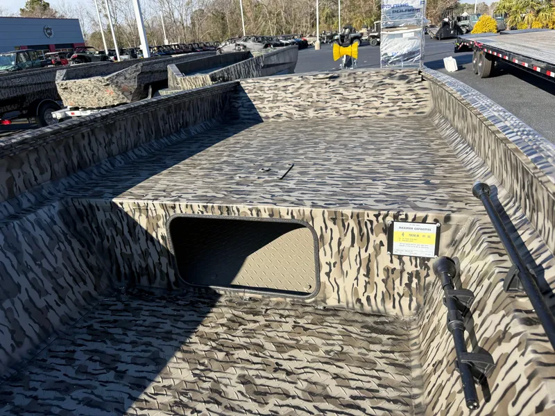 Slide: The Image of Edge Boats 550 Sportsman 2026 - 5