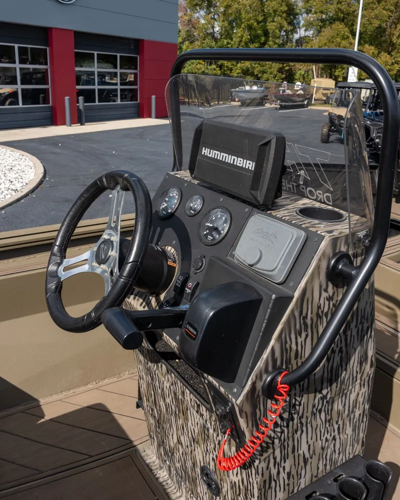 Slide: The Image of Thor Lake Hammer 1900CC 2025 - 12