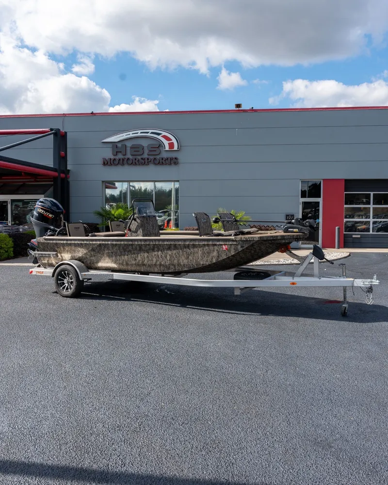 Slide: The Image of Thor Lake Hammer 1900CC 2025 - 18