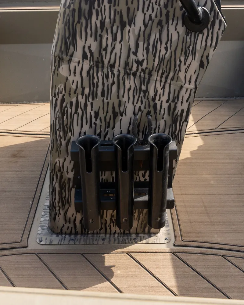 Slide: The Image of Thor Lake Hammer 1900CC 2025 - 20