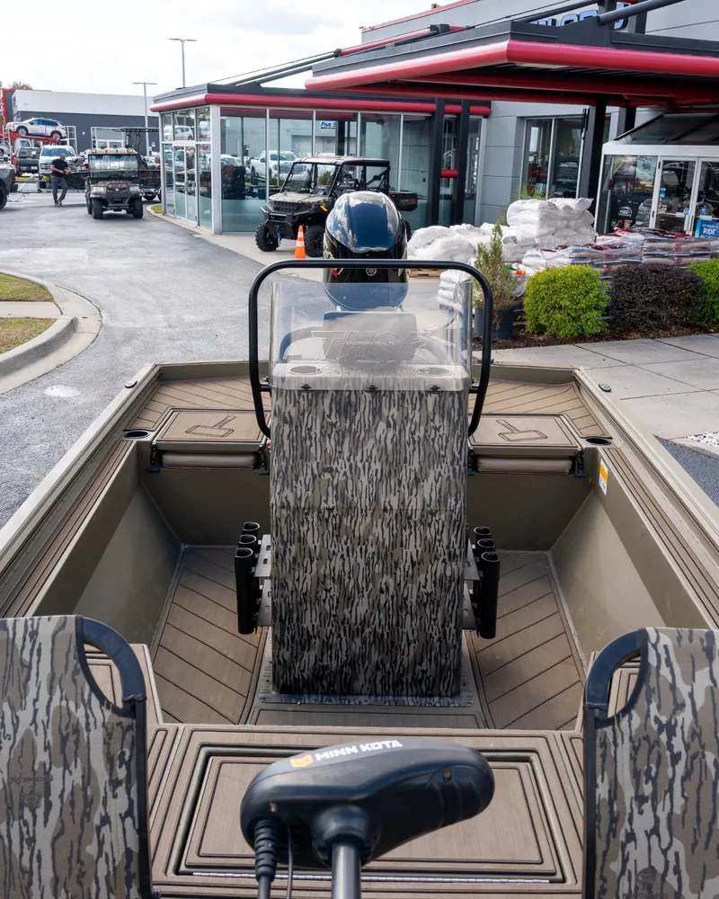 Slide: The Image of Thor Lake Hammer 1900CC 2025 - 22