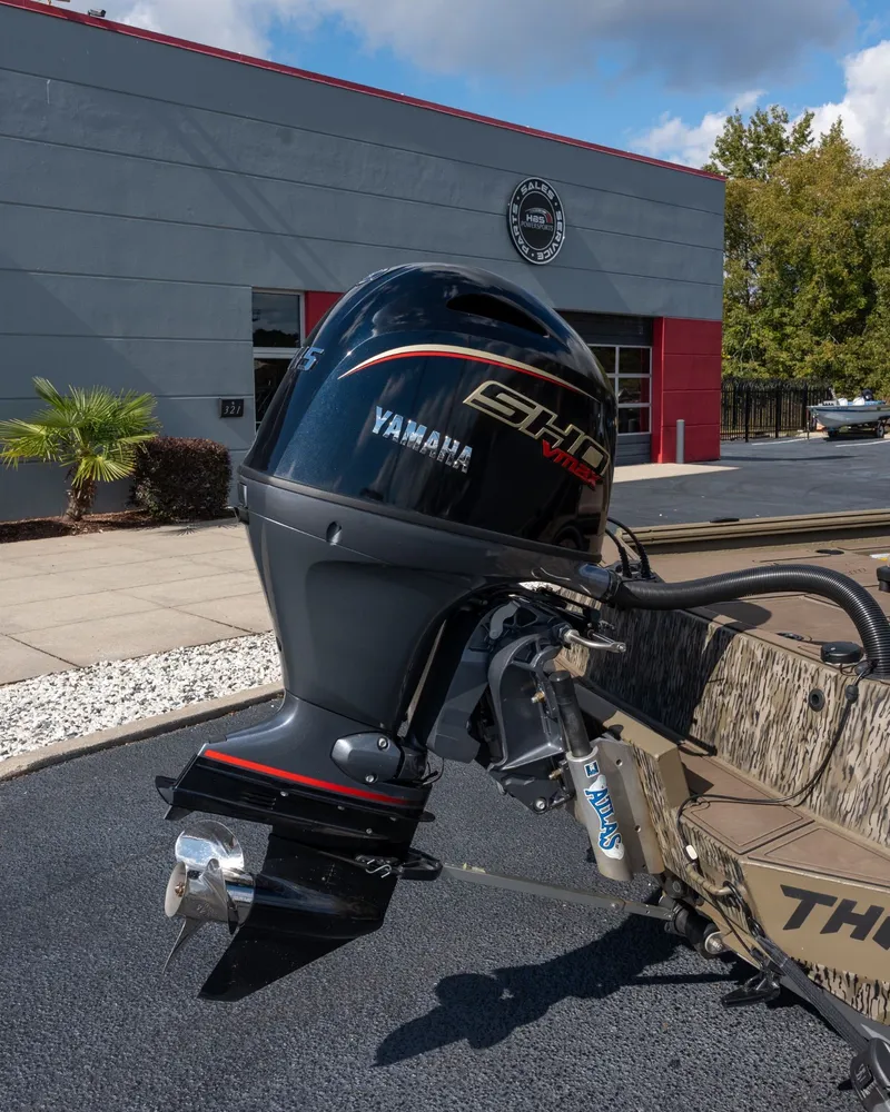 Slide: The Image of Thor Lake Hammer 1900CC 2025 - 6