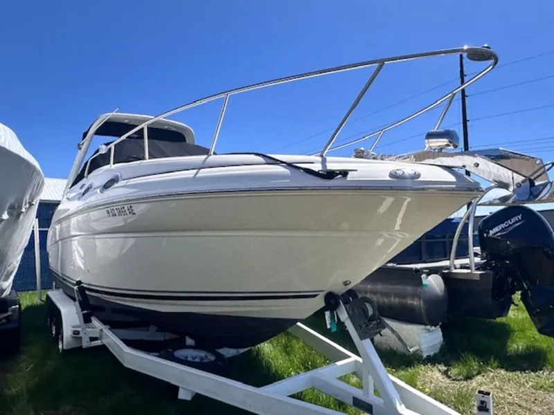 Slide: The Image of Sea Ray 260 DA 2004 - 2