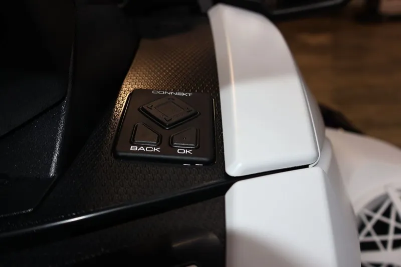 Slide: The Image of Close-up of the Yamaha WaveRunners VX® 2026 control panel. - 16