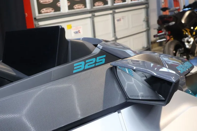Slide: The Image of Sea-Doo GTX Limited 325 2026 - 8