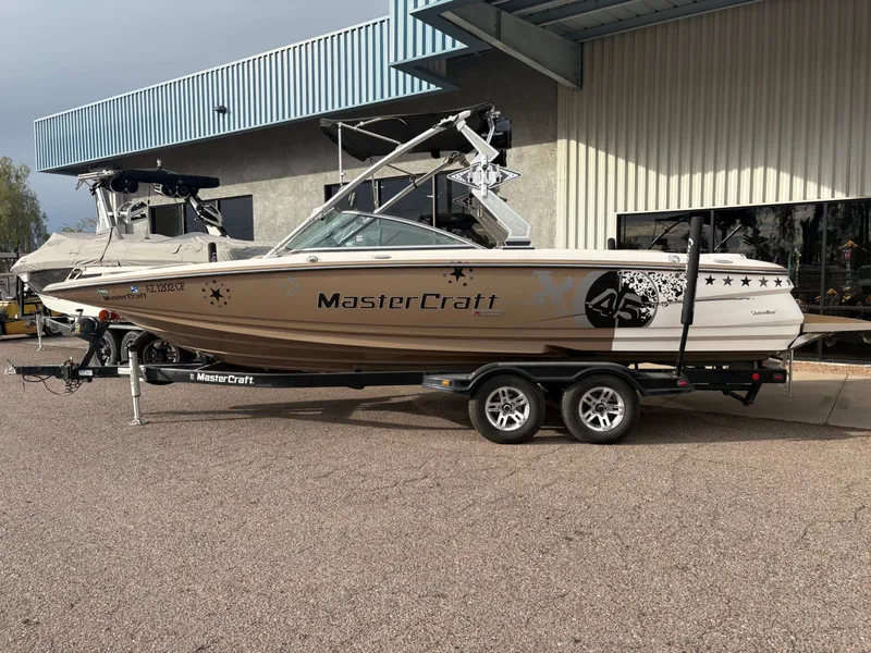 The Image of MasterCraft X-45 2009 - 1