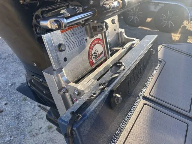 Slide: The Image of Thor 1900 Lake Hammer Center Console Elite 2026 - 16