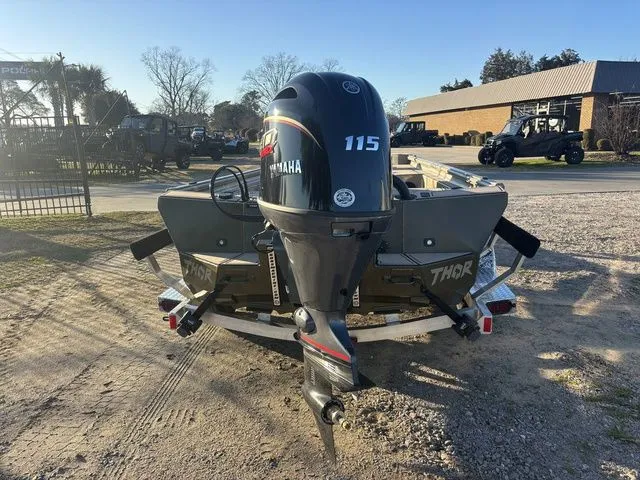 Slide: The Image of Thor 1900 Lake Hammer Center Console Elite 2026 - 5