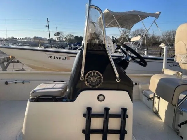 Slide: The Image of Alumacraft MV1860 AW Bay 2017 - 4