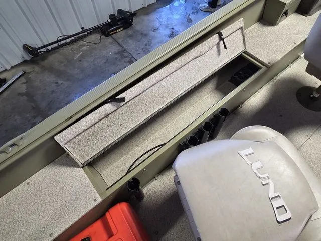 Slide: The Image of Lund Alaskan DC 2000 2011 - 10