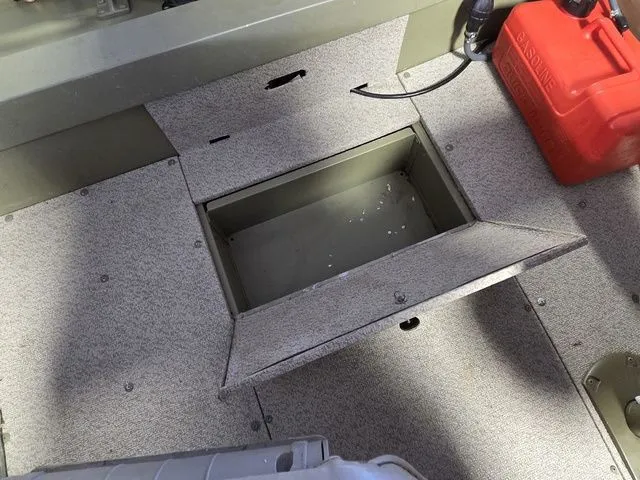 Slide: The Image of Lund Alaskan DC 2000 2011 - 9